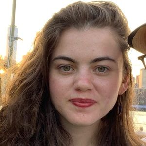 Meet your Posher, Chloe